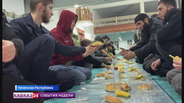 Мусульмане в ожидании Ночи предопределения