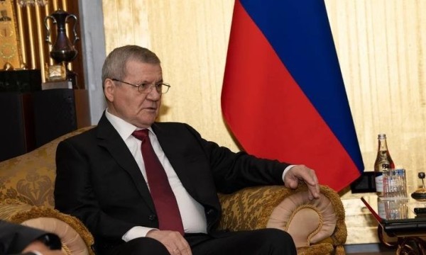 Юрий Чайка передал икону строящемуся в Грозном православному храму