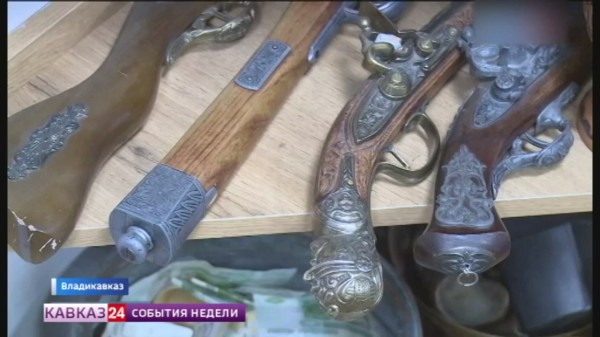 В организации «Осетинская молодежь» собирают уникальную коллекцию исторических реликвий