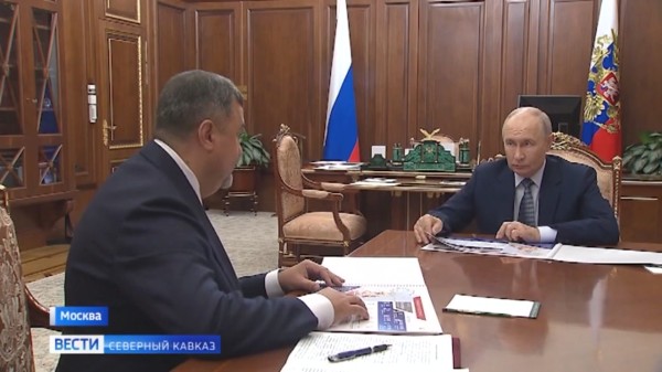 Владимир Путин принял в Кремле врио главы Дагестана Фёдора Щукина