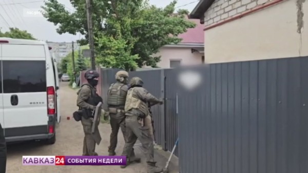 ФСБ задержала нелегальных оружейников в 43 субъектах страны
